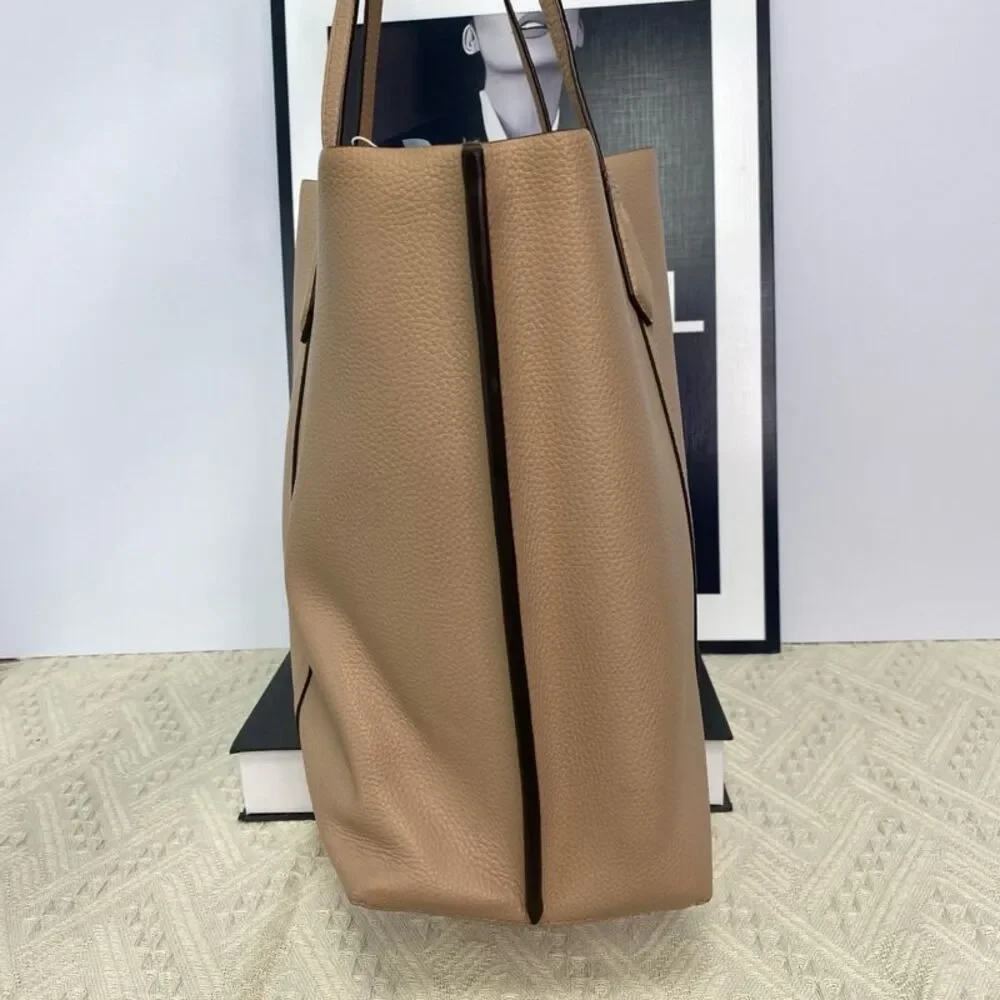 Tory Burch Women Pre-Loved Bag Very Good Condition